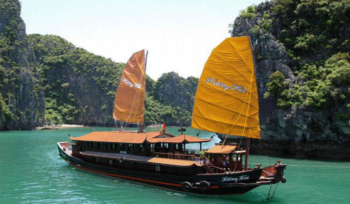 halong huong hai cruise