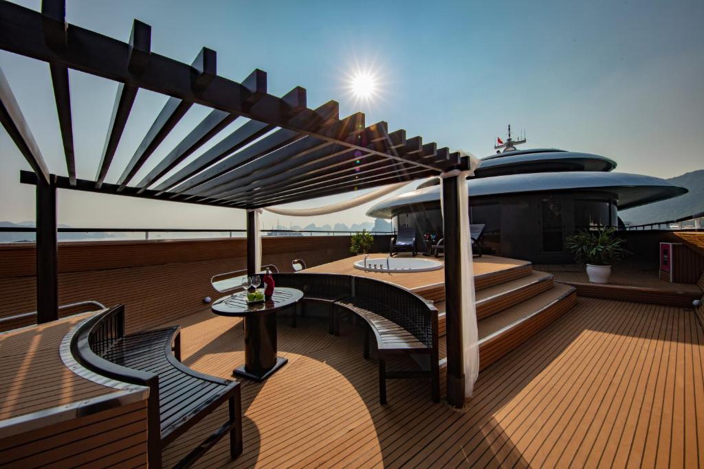 Scarlet Pearl Cruise