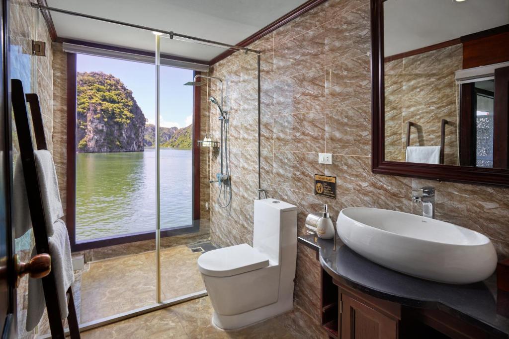 Verdure Lotus Cruise