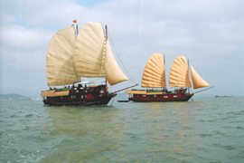 Twin Lagoon Explorer Junks
